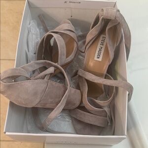 Steve Madden Taupe Suede Heels